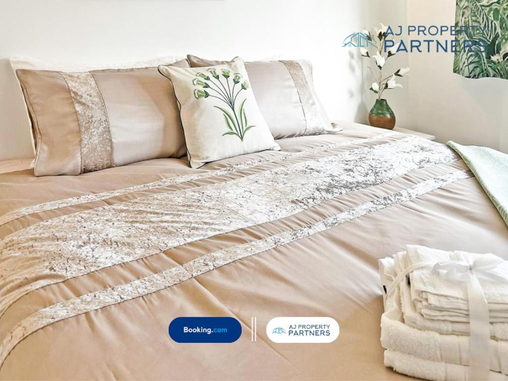 Premium Deal L Hill View Home L Last-Minute Offer L Cheltenham L Aj Properties L Perfect For Short Or Long Stays L 4Beds 4Bedrooms Buitenkant foto